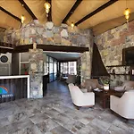 Risa Hotel