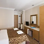 Risa Hotel