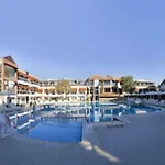 Risa Hotel
