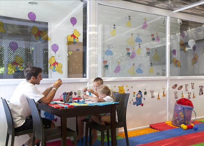 Отель Risa Битез